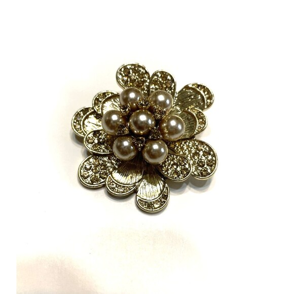 Napier Flower Brooch Faux Pearls Gold Tone - Picture 6 of 6